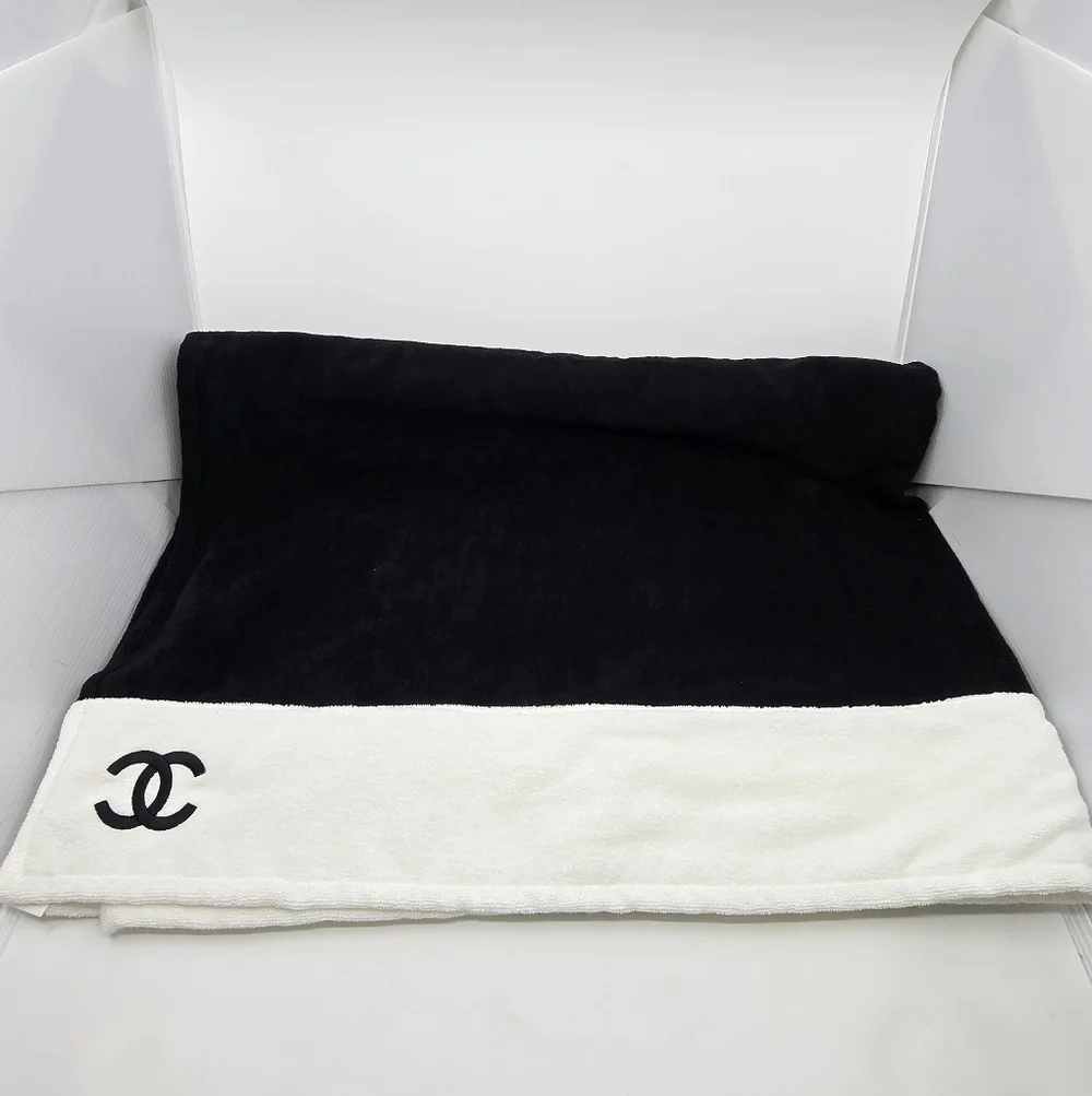 Chanel 2026 CC Beach Hobo Bag